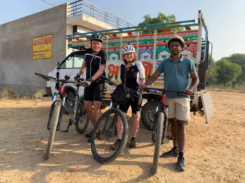 small-group-cycling-tour small-group-cycling-tour